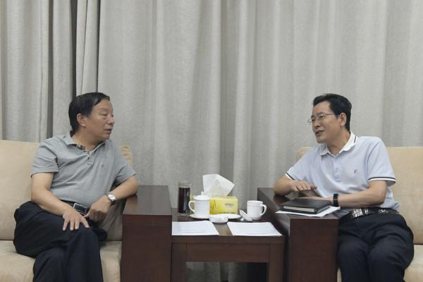 省司法廳黨委書記、廳長牛紀南一行前往建筑設計院<br/>檢查驗收“七五”普法工作